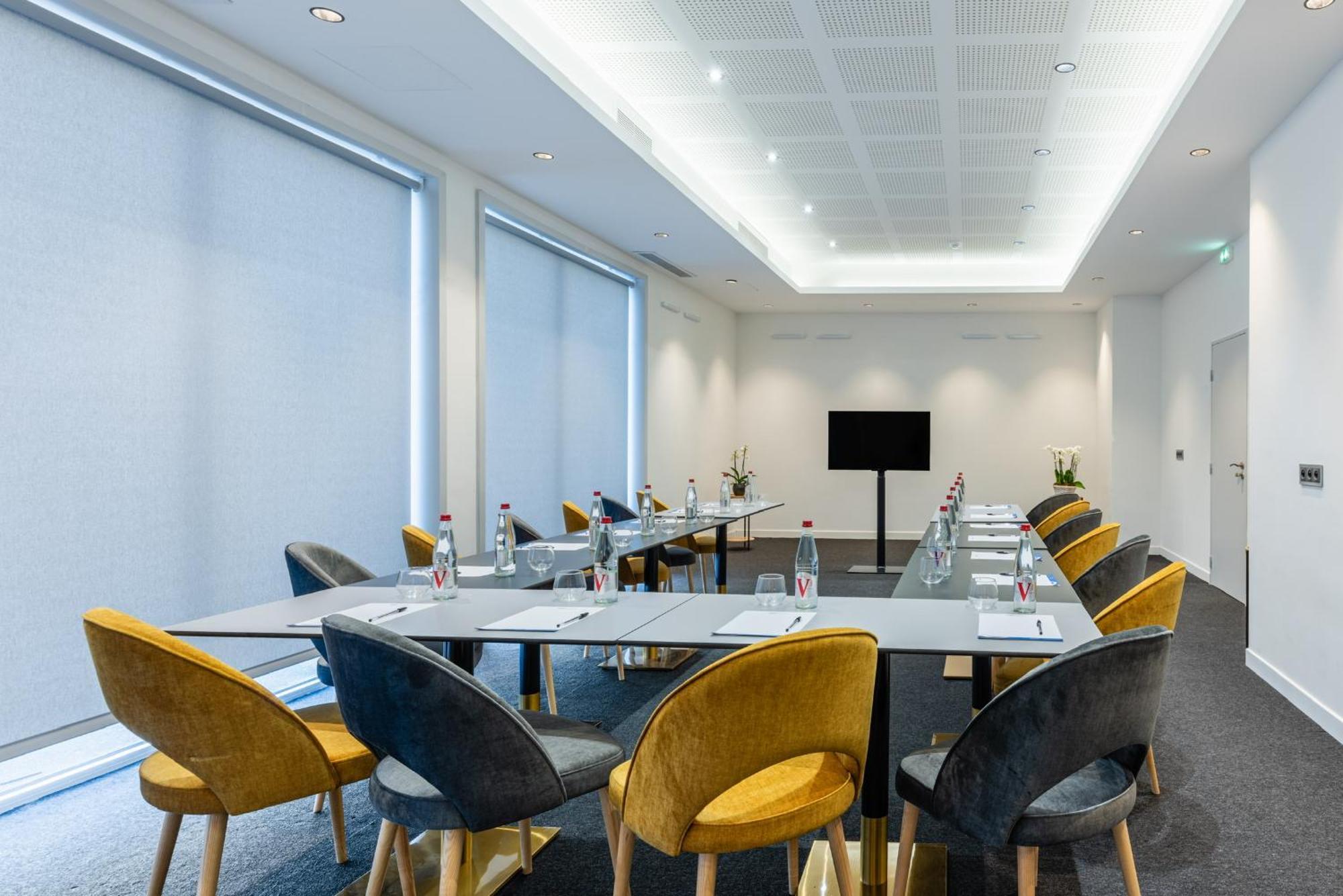 Brit Hotel Privilege Paris โคนี-ซู-บัว ภายนอก รูปภาพ